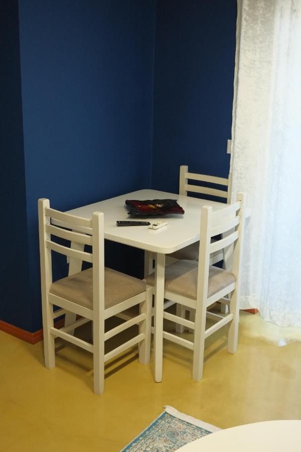 Oak Street Apartment Tirana Exterior photo